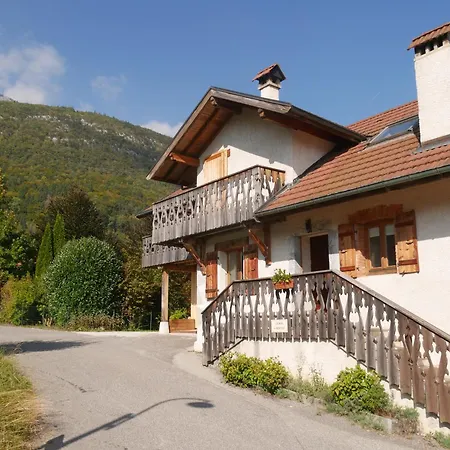 Appartement 4 Personnes Lac D'Annecy Lathuile Exterior foto
