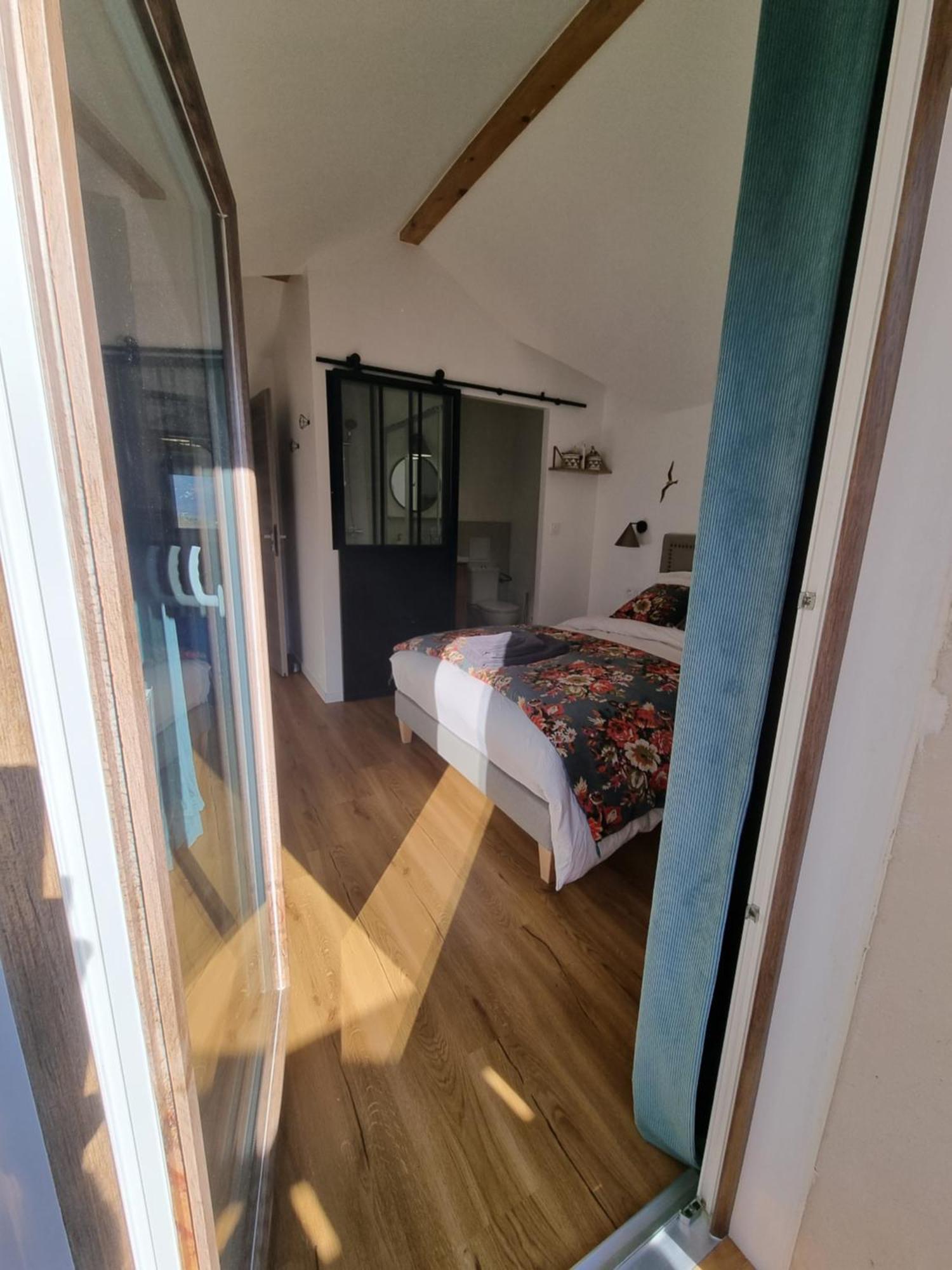 4 Personnes D'annecy Apartment *