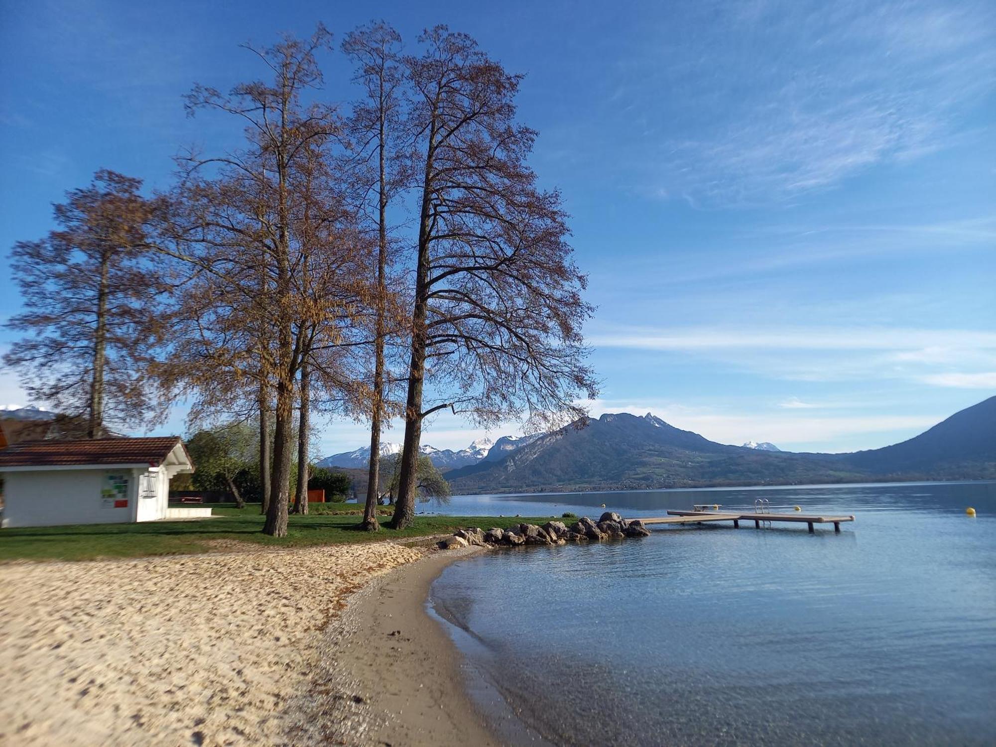 4 Personnes D'annecy Lathuile